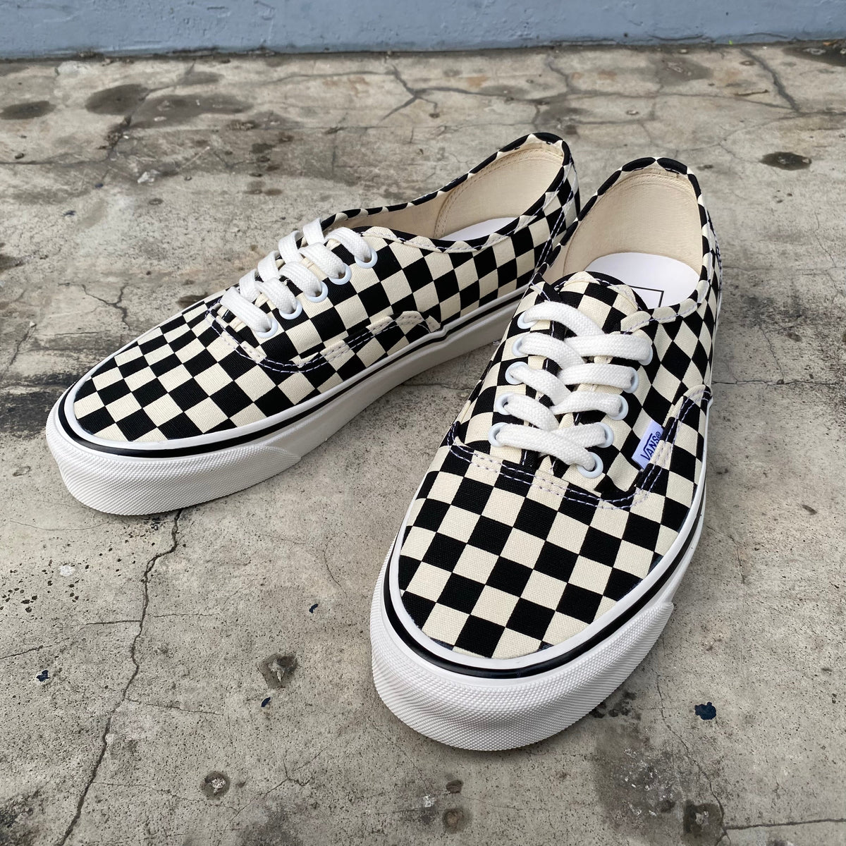 VANSバンズ/Authentic 44 Deck DX ANAHEIM FACTORY BLACK/CHECKER – BRINE